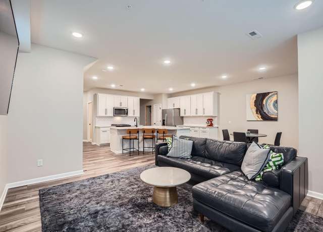 Property at 17935 Giants Way, Lakeville, MN 55044, 3 beds, 3 baths