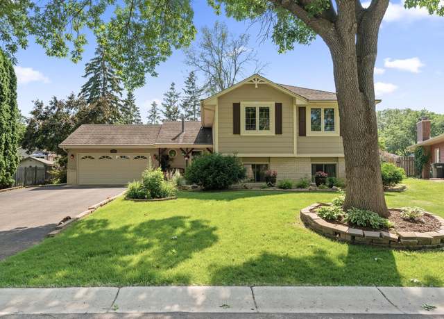 Property at 6469 Deerwood Ln N, Maple Grove, MN 55369, 4 beds, 2 baths