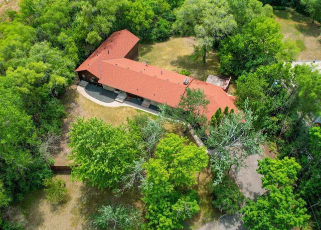 Photo of 10824 River Ter, Bloomington, MN 55431