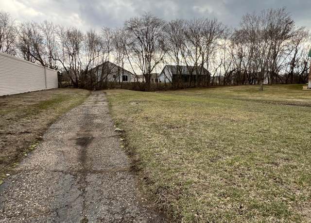 Property at 805/810 Driftwood Dr, Saint Cloud, MN 56303