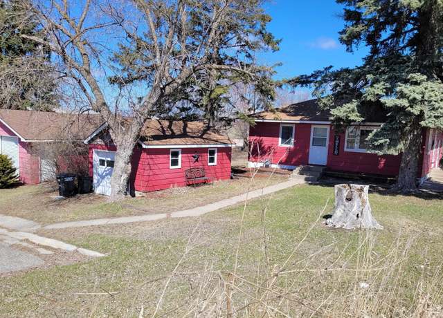 Property at 902 Union St, Detroit Lakes, MN 56501, 3 beds, 1 bath