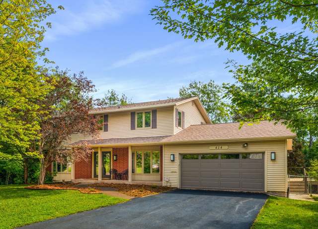 Property at 414 Aspen Ln, Duluth, MN 55804, 4 beds, 3 baths