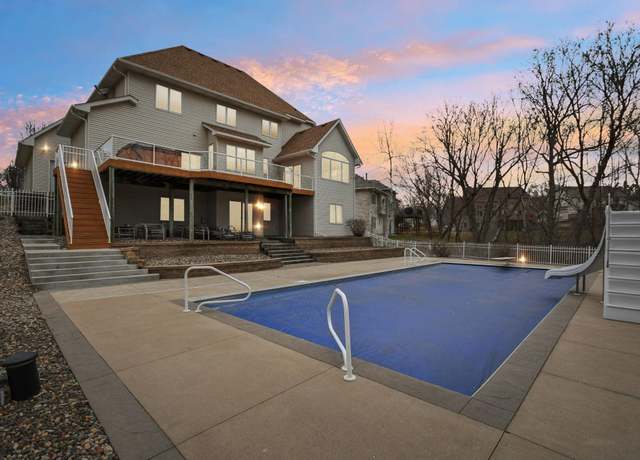 Property at 8366 Claymore Ct, Inver Grove Heights, MN 55076, 5 beds, 4 baths