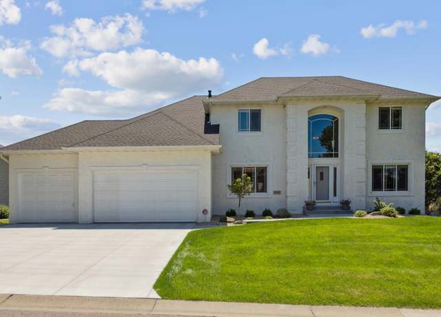 Property at 16955 39th Pl N, Plymouth, MN 55446, 5 beds, 4 baths