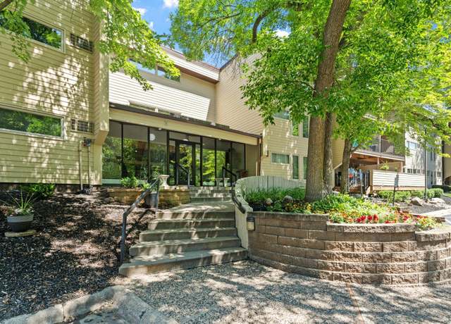 Property at 12600 Parkwood Dr #210, Burnsville, MN 55337, 3 beds, 2 baths