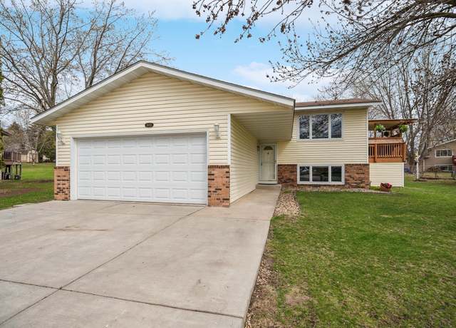 Property at 14115 Cedarwood Cir NE, Prior Lake, MN 55372, 4 beds, 2 baths