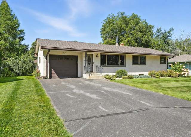 Property at 2821 Galtier St, Roseville, MN 55113, 3 beds, 2 baths