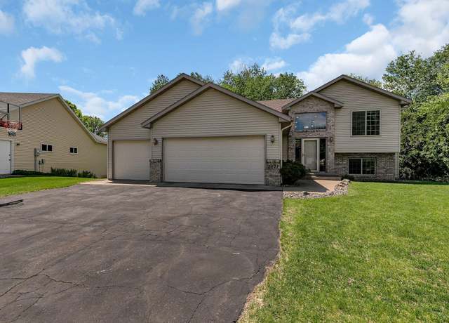 Property at 2821 15th Ave S, Saint Cloud, MN 56301, 5 beds, 3 baths