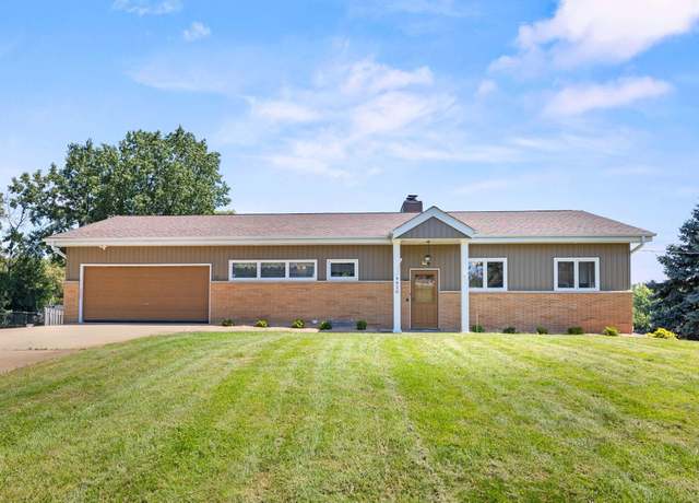 Property at 4820 Yorktown Ln N, Plymouth, MN 55442, 3 beds, 2 baths