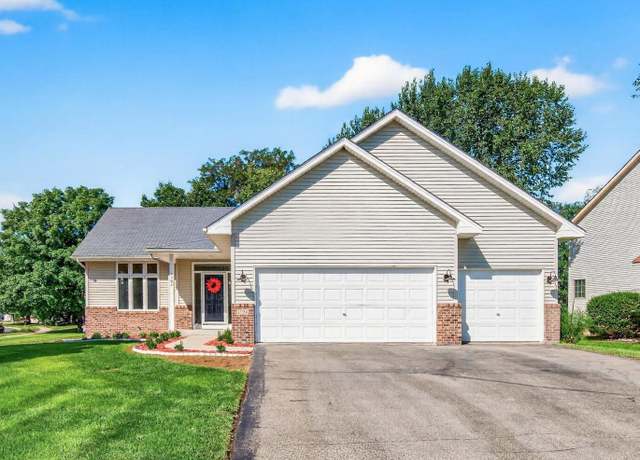 Property at 1594 Coventry Ln, Shakopee, MN 55379, 5 beds, 3 baths