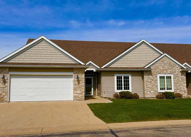 Property at 2407 Coral Ridge Pl NE, Rochester, MN 55906, 2 beds, 2 baths