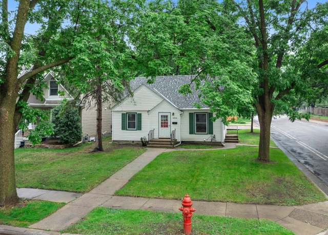 Property at 2800 Georgia Ave S, Saint Louis Park, MN 55426, 4 beds, 2 baths