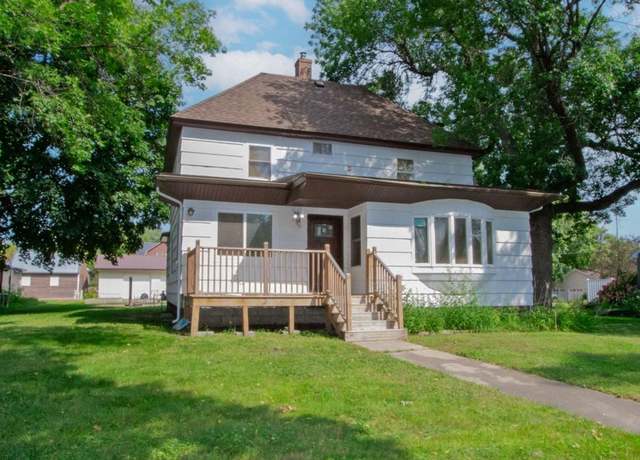 Property at 824 4th St, Nicollet, MN 56074, 4 beds, 2 baths