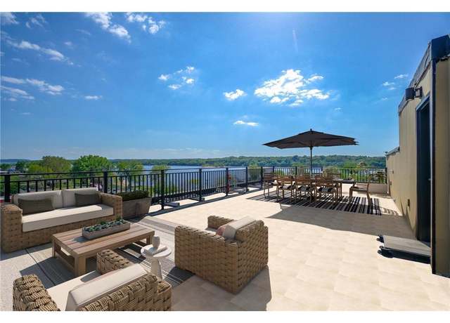 Property at 517 2nd St #201, Hudson, WI 54016, 2 beds, 2 baths