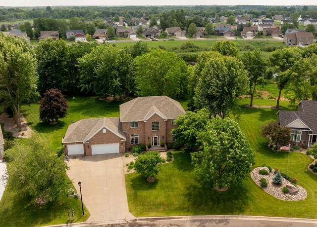 Property at 712 Falcon Ct, Sartell, MN 56377, 4 beds, 4 baths