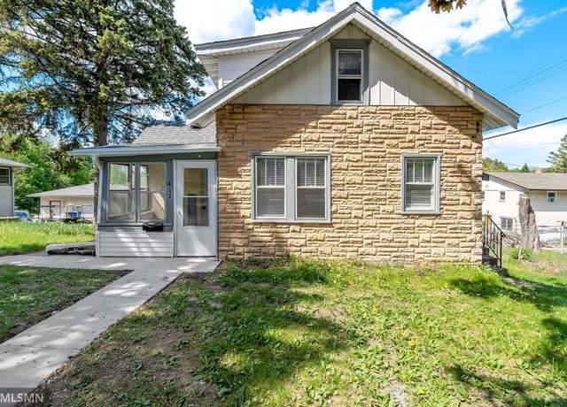 Property at 467 Ivy Ave E, Saint Paul, MN 55130, 3 beds, 2 baths