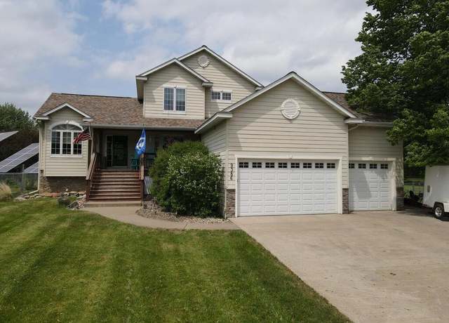 Property at 9386 Jennifer Ct, Chisago Lake Twp, MN 55013, 5 beds, 4 baths