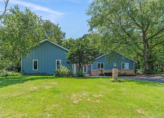 Property at 1592 Sherwood Ct, Eagan, MN 55122, 5 beds, 4 baths