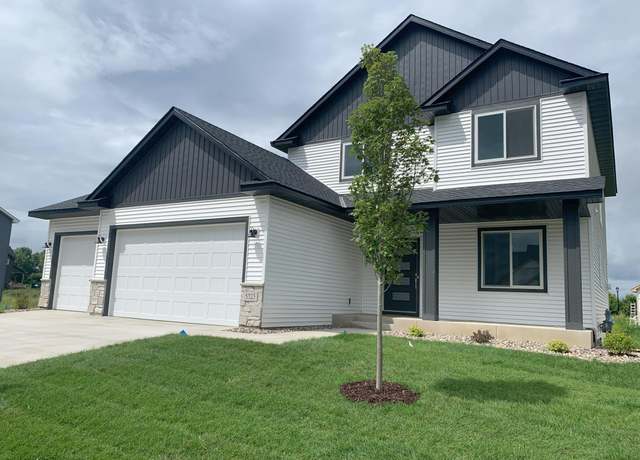 Property at 5323 177th St W, Lakeville, MN 55044, 4 beds, 3 baths