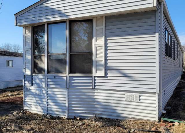 Property at 2665 Benlana Ct, Maplewood, MN 55119, 2 beds, 1 bath