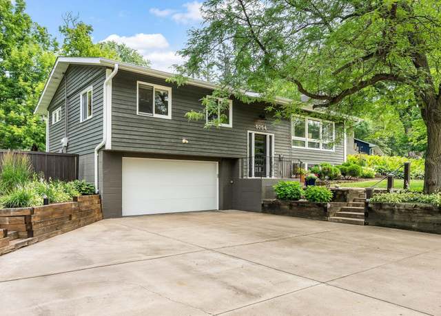 Property at 5754 Oakview Ln, Minnetonka, MN 55345, 3 beds, 2 baths