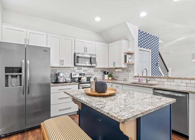 Property at 5509 Oriole Dr #10, Farmington, MN 55024, 2 beds, 2 baths