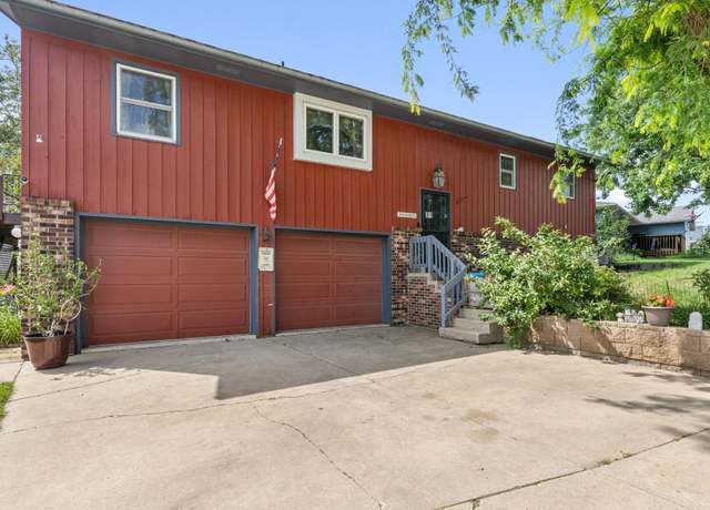 Property at 310 9th St NW, Plainview, MN 55964, 3 beds, 2 baths