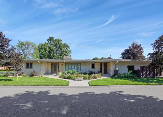 Property at 324 2nd St NE, Osseo, MN 55369, 4 beds, 3 baths