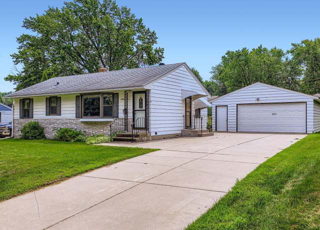 Property at 2524 Mayer Ln E, Maplewood, MN 55119, 3 beds, 2 baths