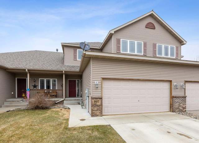 Property at 937 45th Ave NE, Saint Cloud, MN 56304, 4 beds, 4 baths