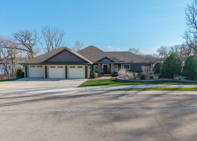 Property at 2313 9th St W, Albert Lea, MN 56007, 3 beds, 4 baths