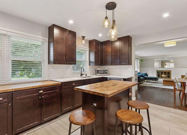 Property at 3305 Aquila Ln S, Saint Louis Park, MN 55426, 3 beds, 2 baths