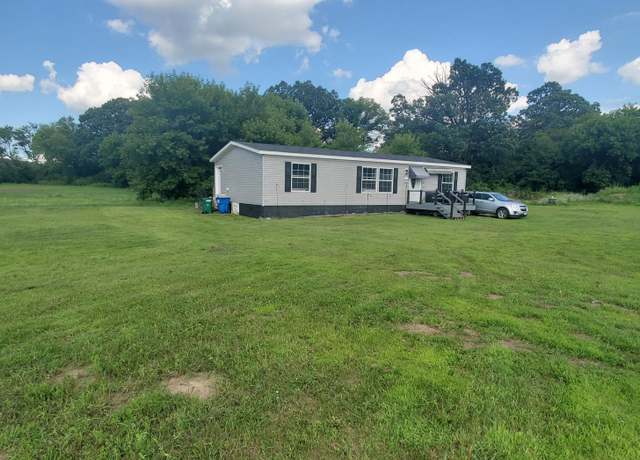 Property at 27939 Forest Blvd, Wyoming, MN 55092, 3 beds, 2 baths