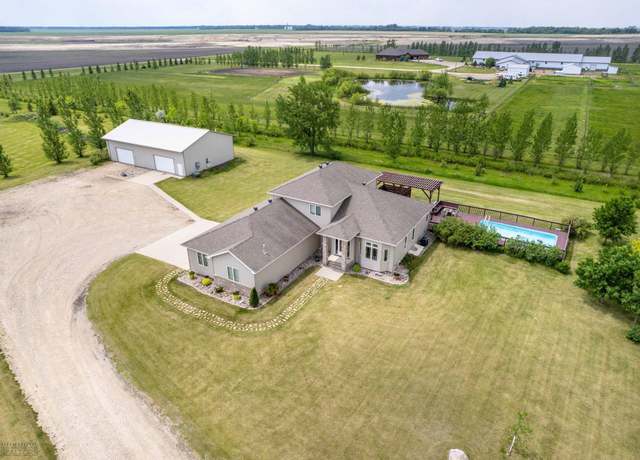Property at 11011 72nd St S, Horace, ND 58047, 6 beds, 4 baths