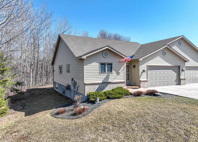 Property at 309 Hickory St, Duluth, MN 55811, 3 beds, 3 baths