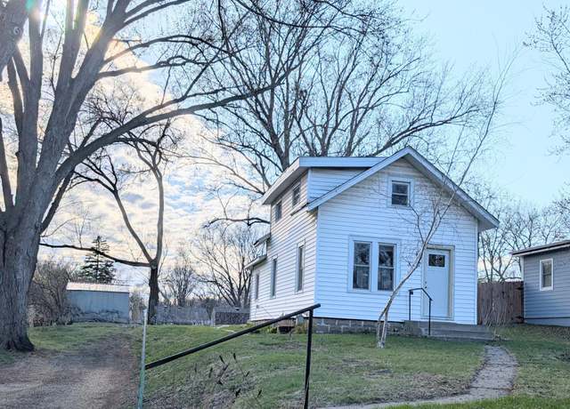 Property at 3237 Zane Ave N, Crystal, MN 55422, 2 beds, 1 bath