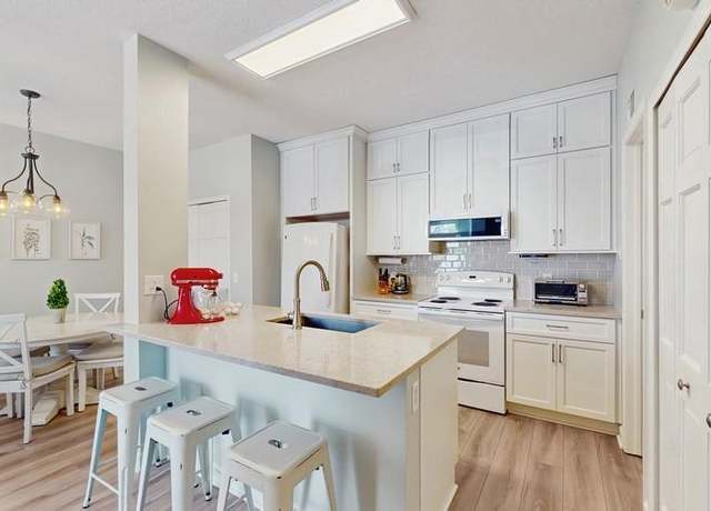 Property at 15672 Garnet Way #35, Apple Valley, MN 55124, 2 beds, 2 baths