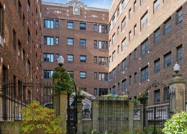 Property at 79 Western Ave N #304, Saint Paul, MN 55102, 2 beds, 2 baths