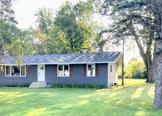 Property at 220 Oslin Rd, Mora, MN 55051, 3 beds, 1 bath