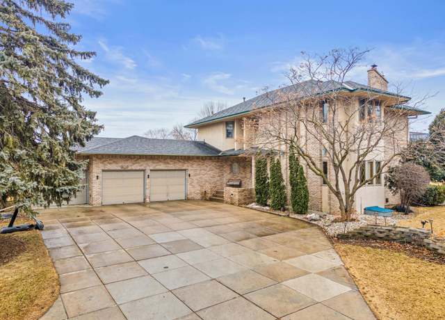 Property at 3817 Dunbar Ct N, Brooklyn Park, MN 55443, 4 beds, 4 baths