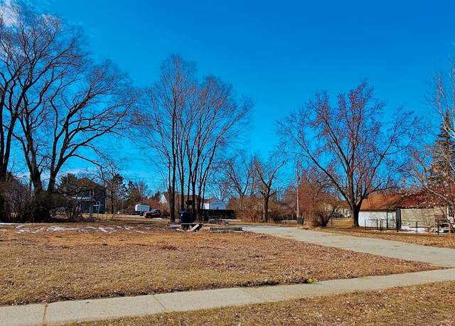 Property at 122 Wisconsin Ave SE, Staples, MN 56479