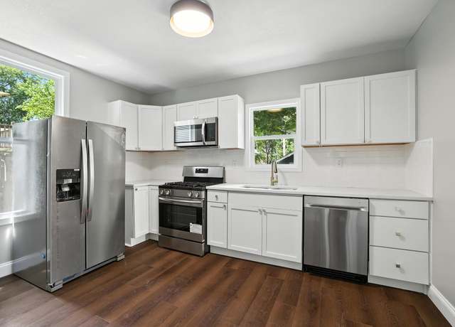 Property at 649 Lafond Ave, Saint Paul, MN 55104, 4 beds, 2 baths