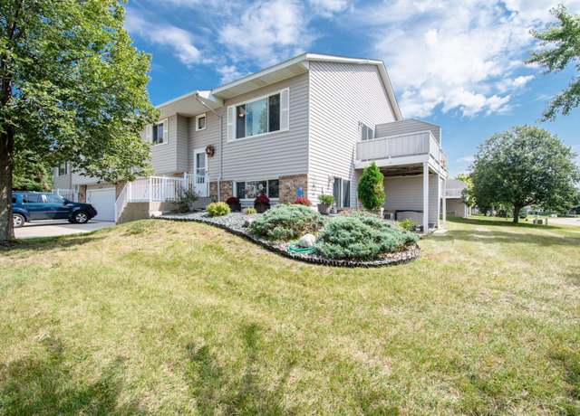 Property at 15842 Granada Ave, Apple Valley, MN 55124, 2 beds, 2 baths