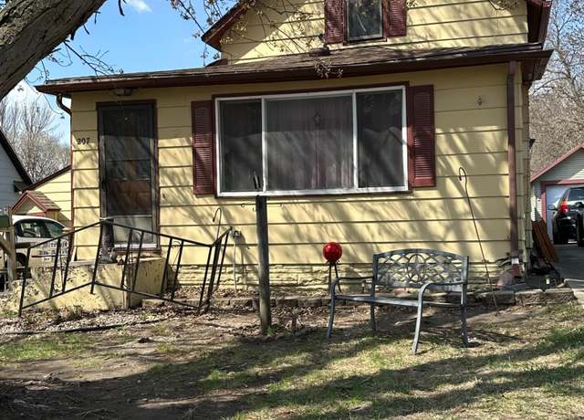 Property at 207 N Kniss Ave, Luverne, MN 56156, 3 beds, 1 bath