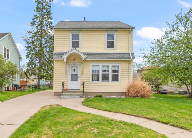 Property at 206 12th St N, Moorhead, MN 56560, 3 beds, 2 baths