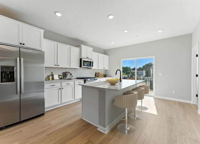 Property at 1537 Traverse Ln, West Saint Paul, MN 55118, 3 beds, 3 baths