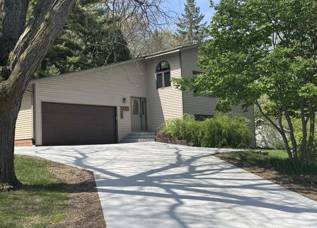 Property at 3757 Graves Dr, Red Wing, MN 55066, 3 beds, 2 baths