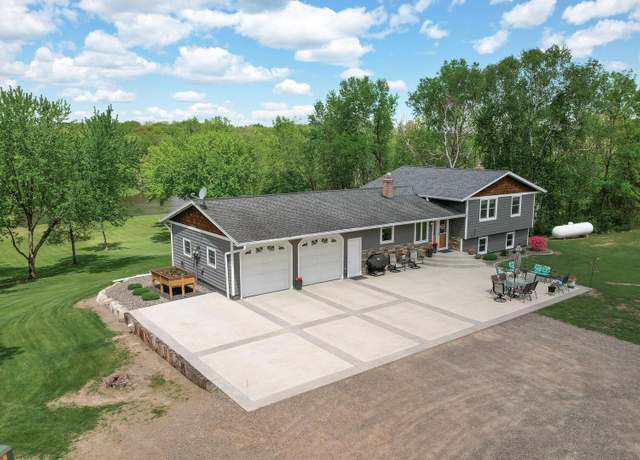 Property at 11946 180th St, Milaca Twp, MN 56353, 3 beds, 3 baths