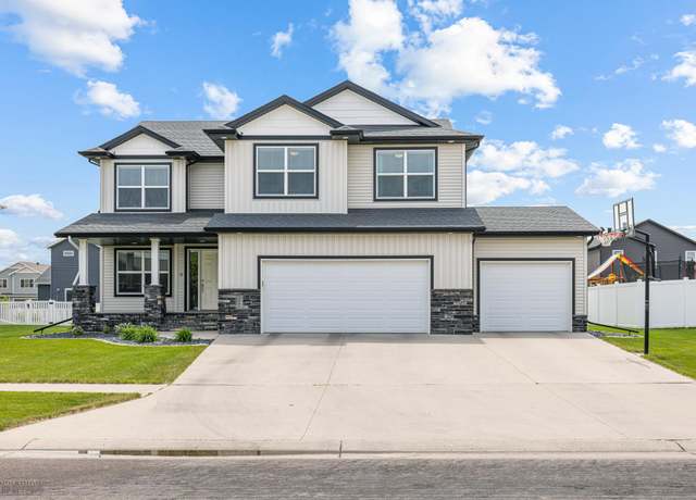 Property at 5480 Tanner Ave S, Fargo, ND 58104, 5 beds, 4 baths