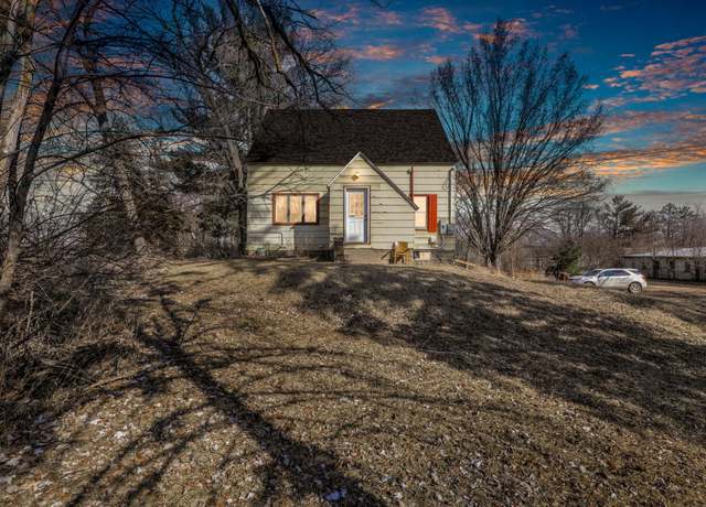 Property at 630 Maple Ave E, Mora, MN 55051, 4 beds, 2 baths